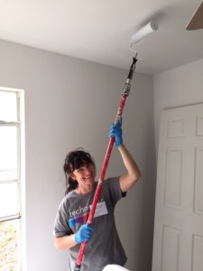 sharon-painting-ceiling